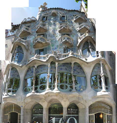ガウディ建物Ａ